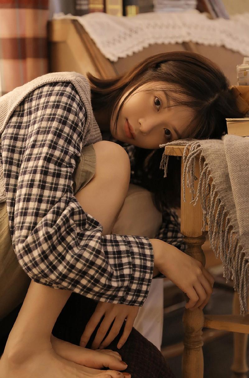 用你的胸帮我弄?不...不要了,水都从下面流出来了