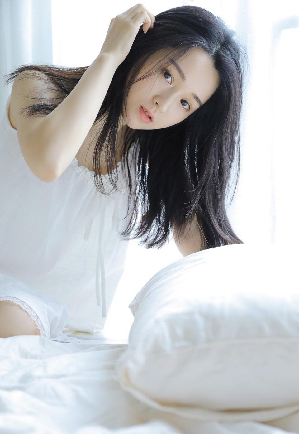 孽情 继父与养女被我捉奸在床