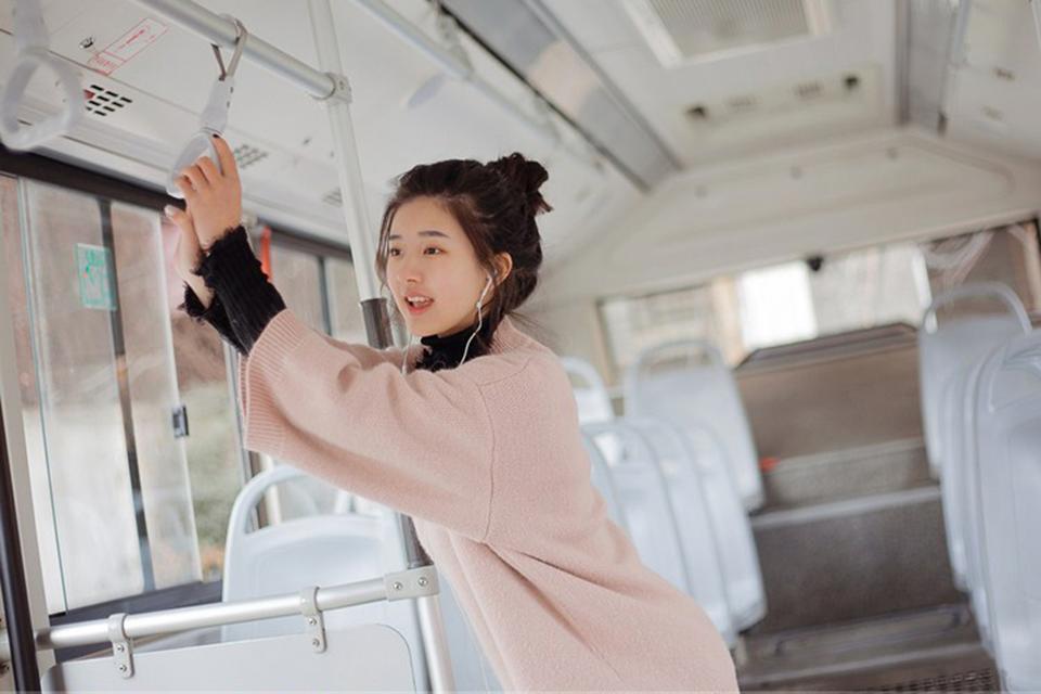 把金钱当安全感都是蠢女人