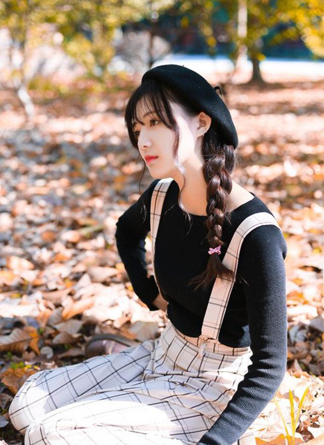 两个人，不同的心境，却上演着同样的殇.......