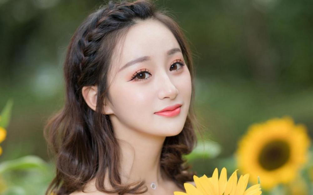 制服诱惑 我与冷艳律师一夜爱潮翻滚