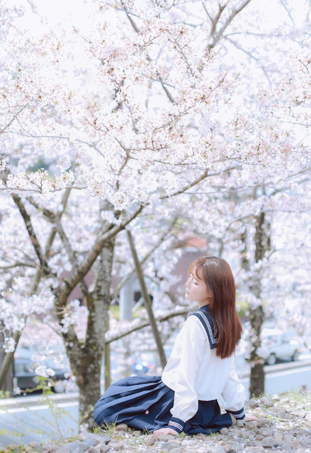 分手后彼此都没删对方微信,是什么意思是不是有后患?