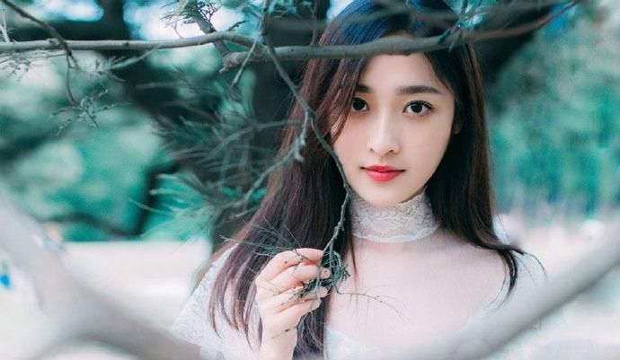 狼与羊群_寓言故事