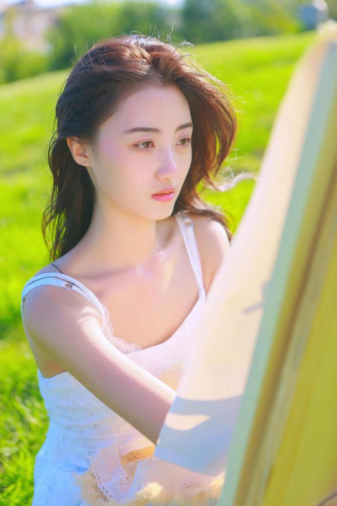 女友不撒娇我迷上嗲情人