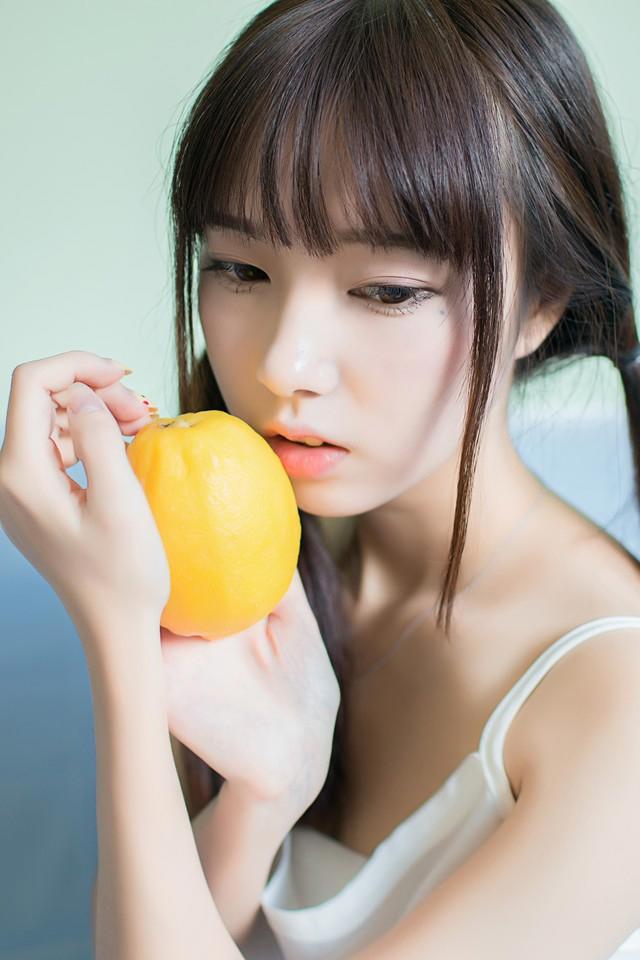 老夫少妻 老公老是怕我禁不住诱惑