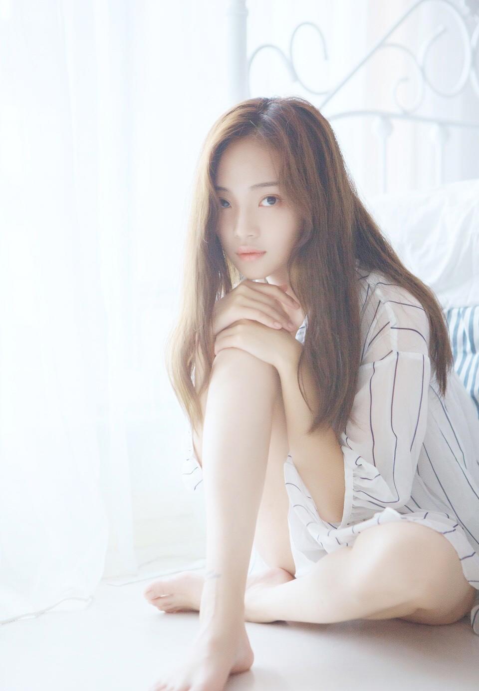 忆，心酸。