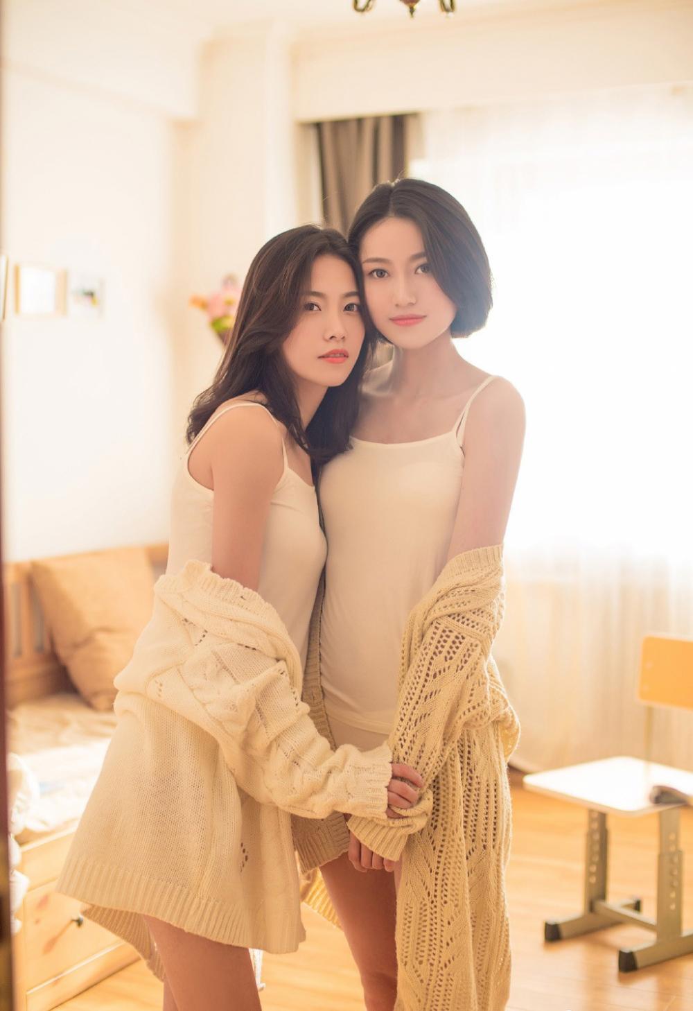 缺陷美人 尹希蓉撒娇的讨饶,可是却没有移动身子分毫(1)