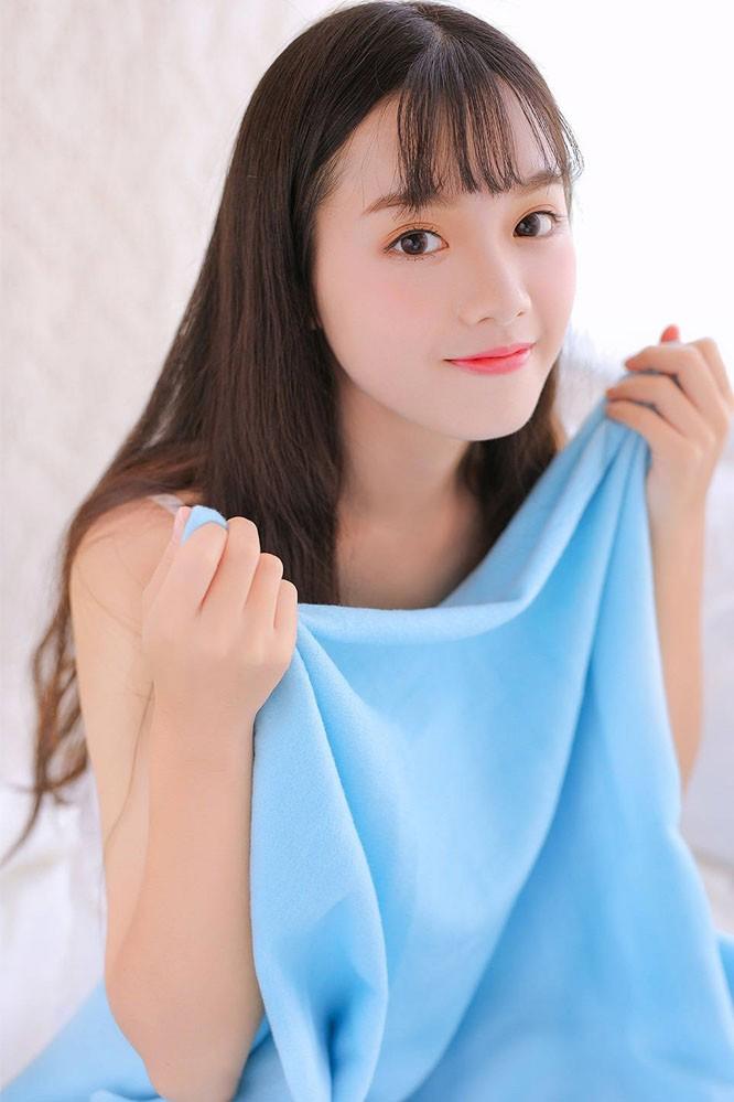 我与漂亮女律师的一夜爱潮翻滚