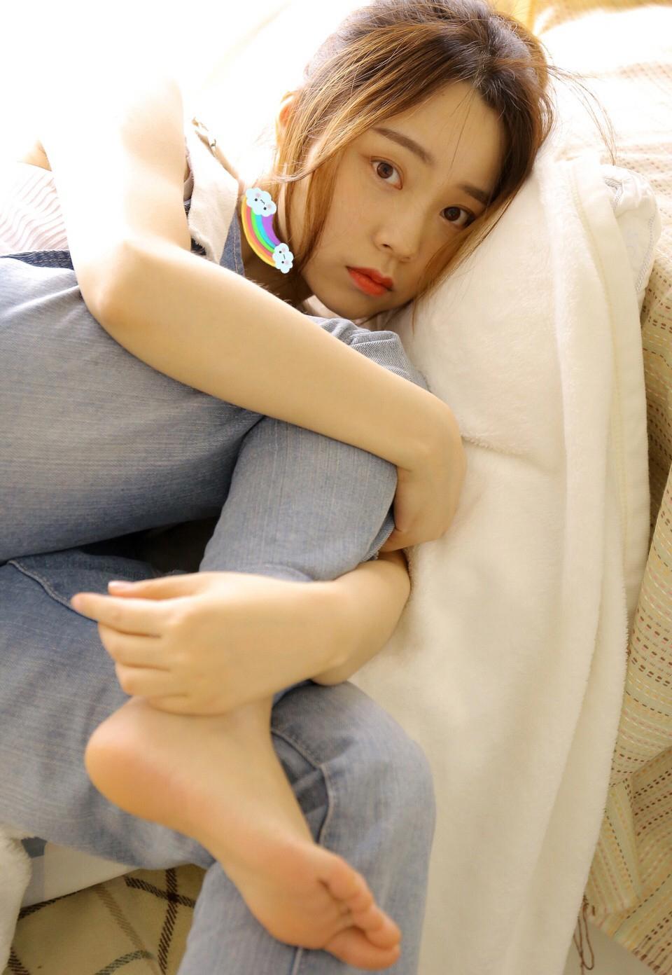 我只是一个离婚女人的附属情人