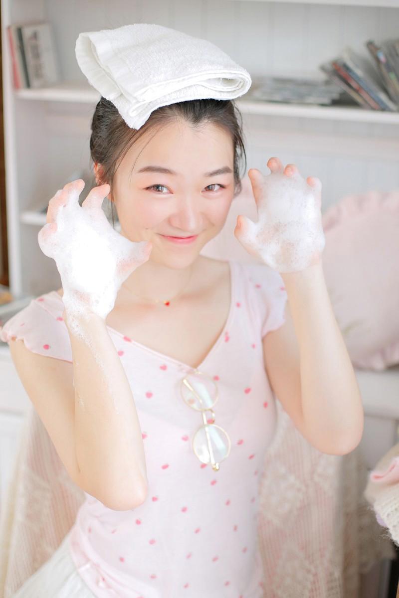 老母亲满足光棍儿子 母亲和儿子发生关系