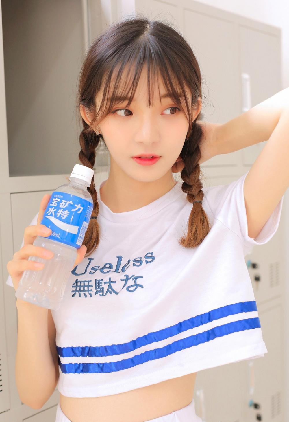 在58岁的农村女人诱惑下 我和她上了床