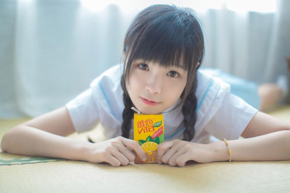 我与银行漂亮的女同事上司的暧昧性事(39)