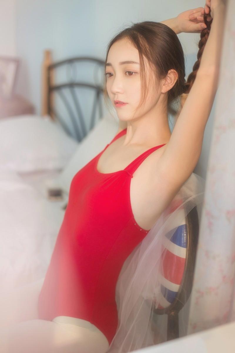 她是妈妈派来爱我照顾我的另外一个女人