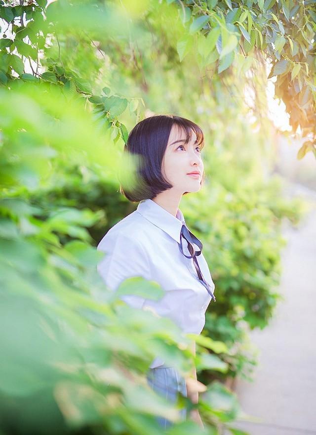 男人吃奶小说 嗯啊宝贝真骚办公室