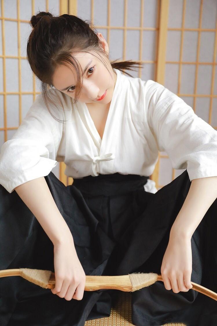 女人宣言：他的放纵 与我无关