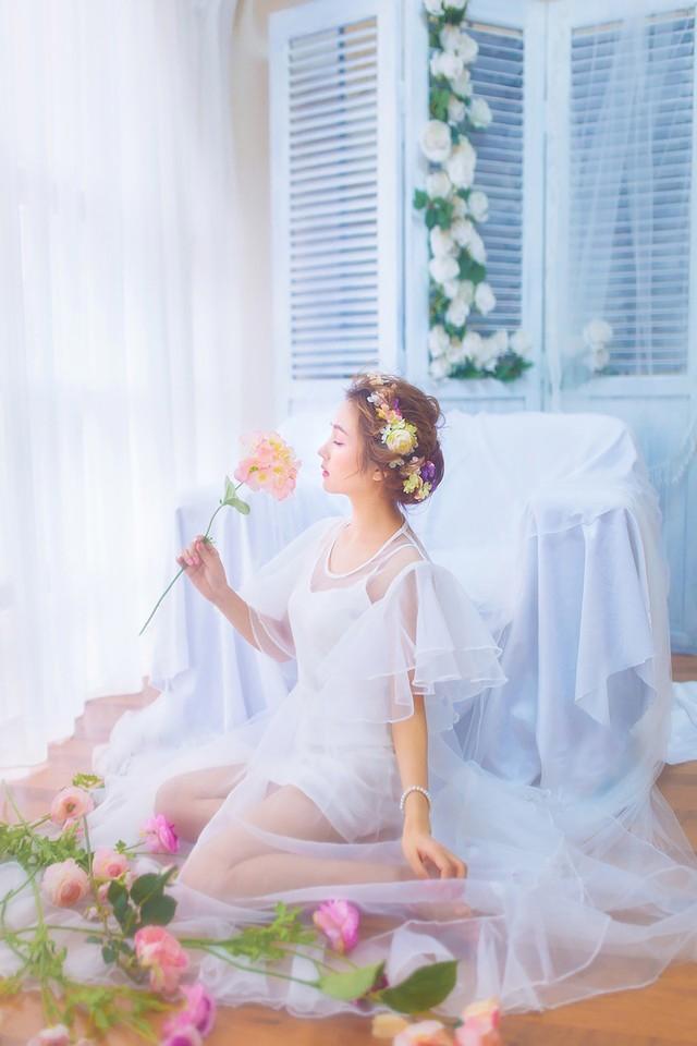 男人为小三离婚的下场 给小三下催情药让其当众出丑