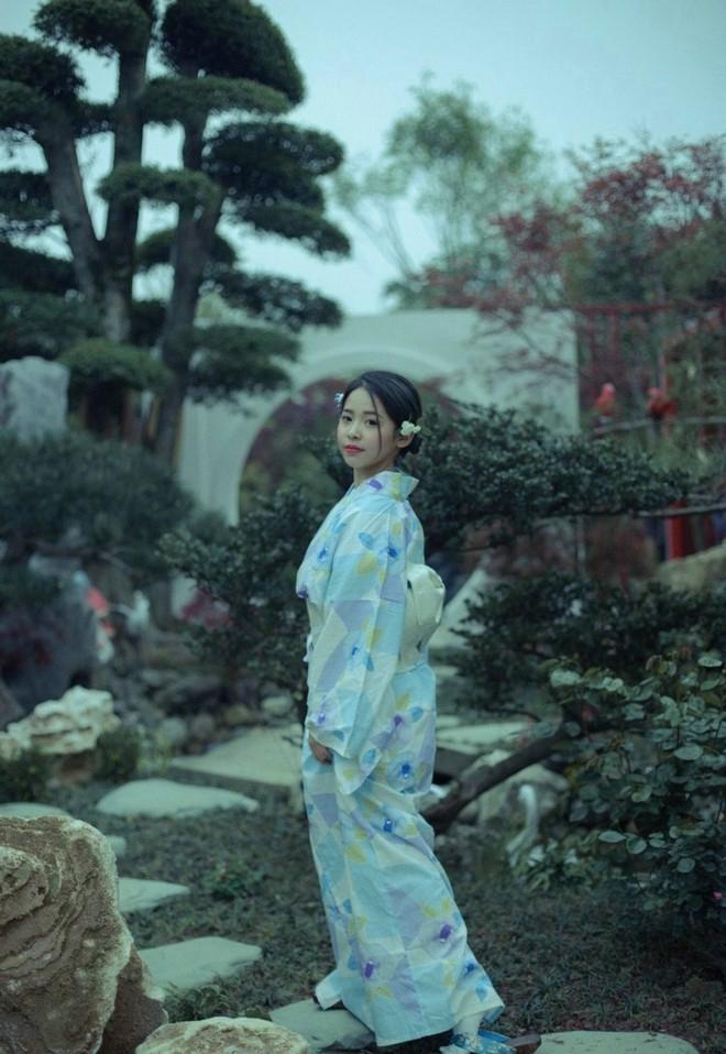 别墅开幼苞方叔莲丫头 开了丫鬟小嫩苞 我进入小侄女的身体(2