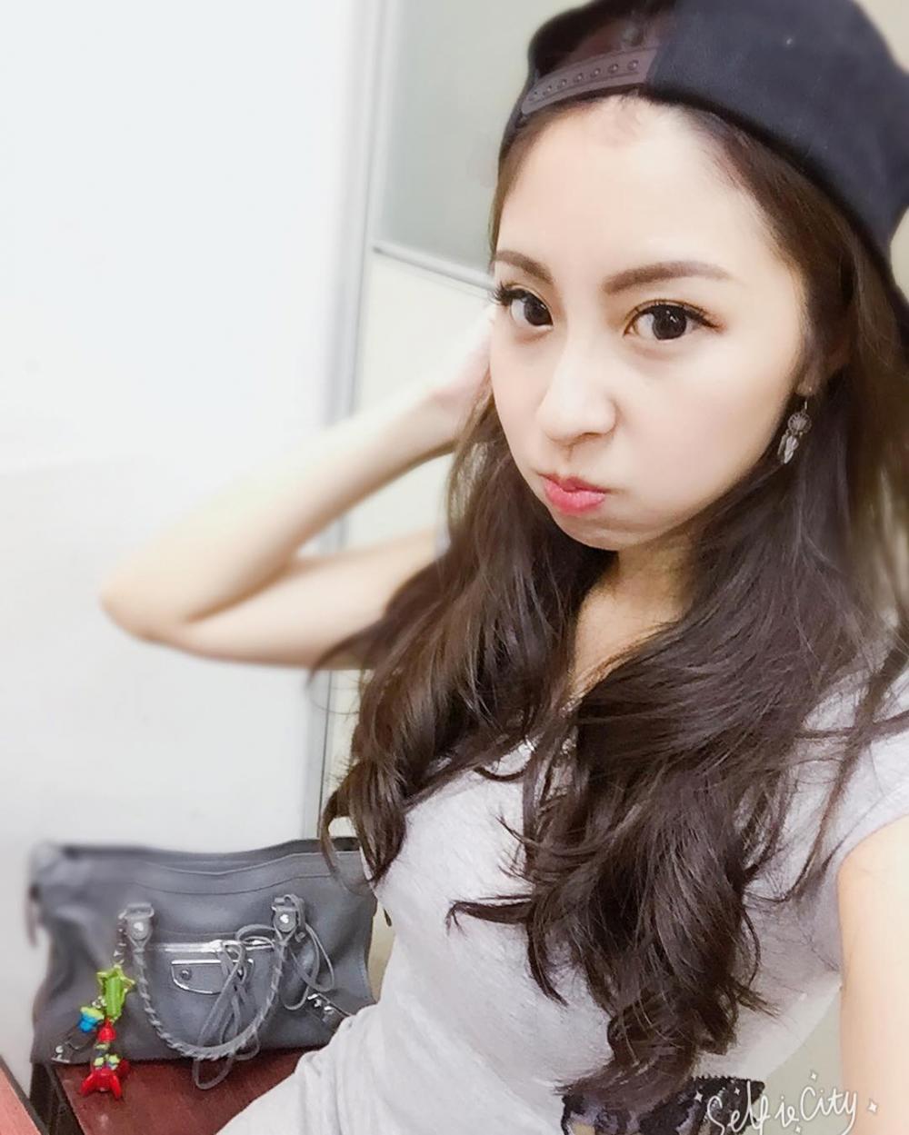 小三这样勾引男人 女人的这些性感动作让男人春心荡漾