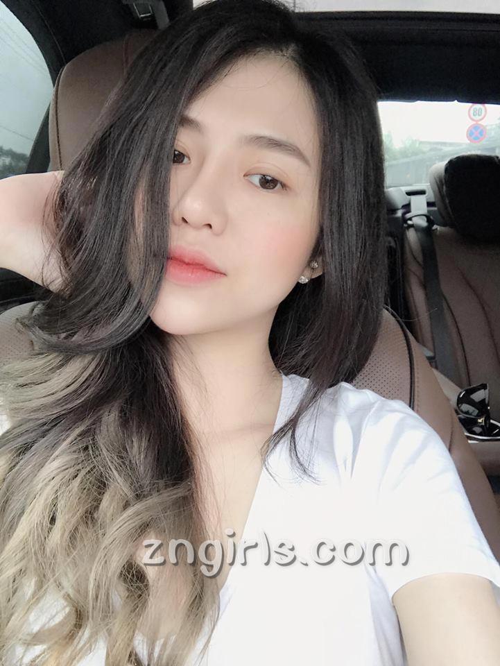 两个洞一起插哦!好刺激 两个男人双p一个女人 啊顶到花心了啊