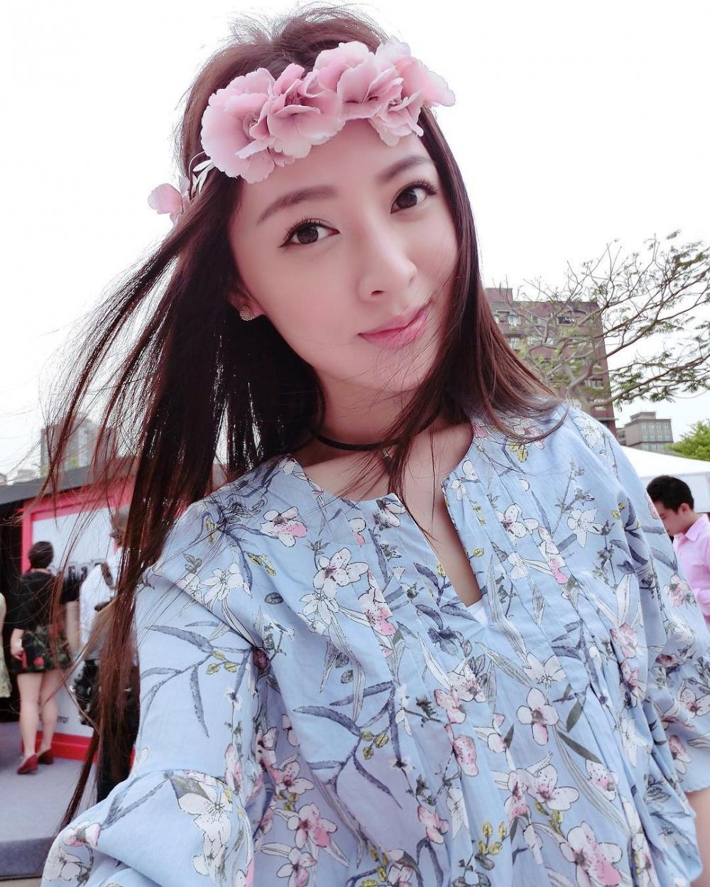 嫉妒 我忍不住勾引了闺蜜男友