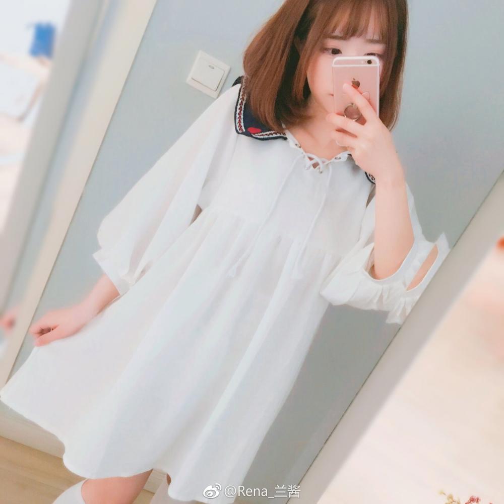 高挑人妻无奈张开腿 看呆了一旁的会长