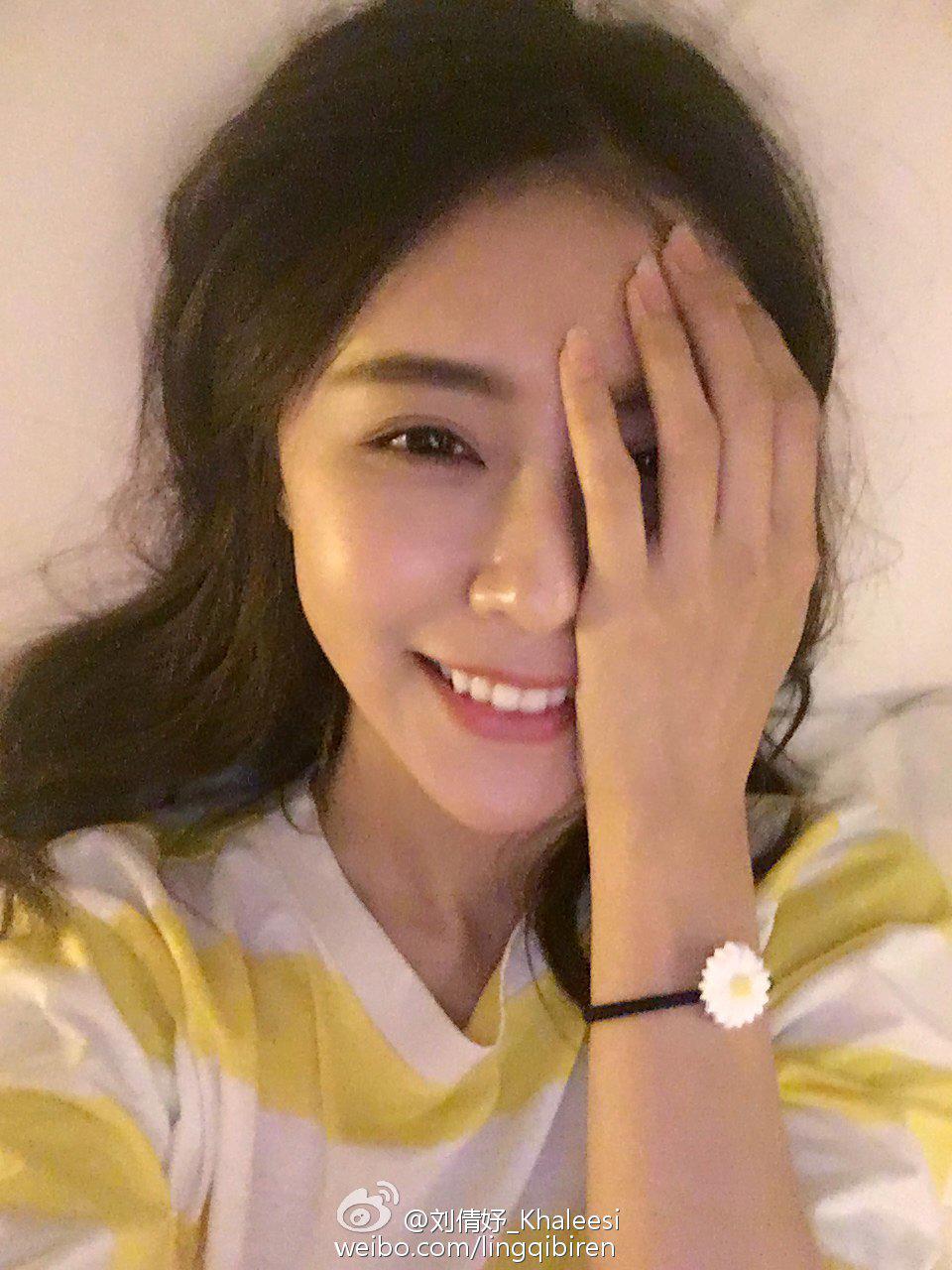 老婆叫我睡她侄女 和老婆侄女睡一坑‘ 我喜欢老婆的侄女