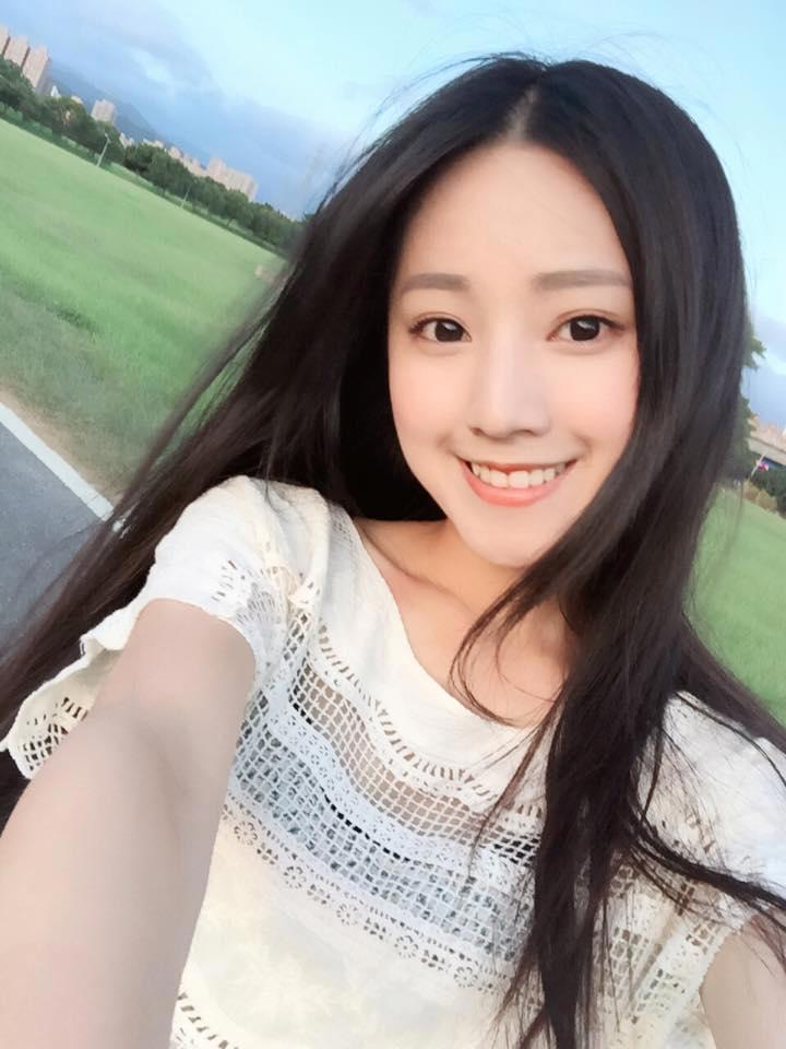 都市美女白领的偷情激情故事