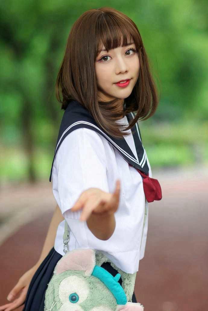 少妇孪生妹妹上错床老公占便宜