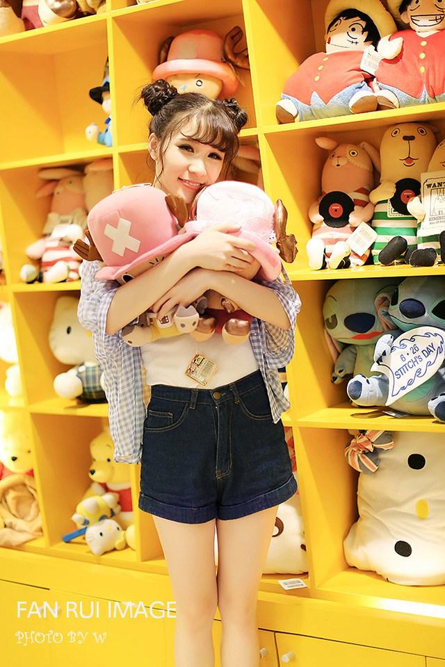 扇耳光:风骚女邻居频发暧昧短信