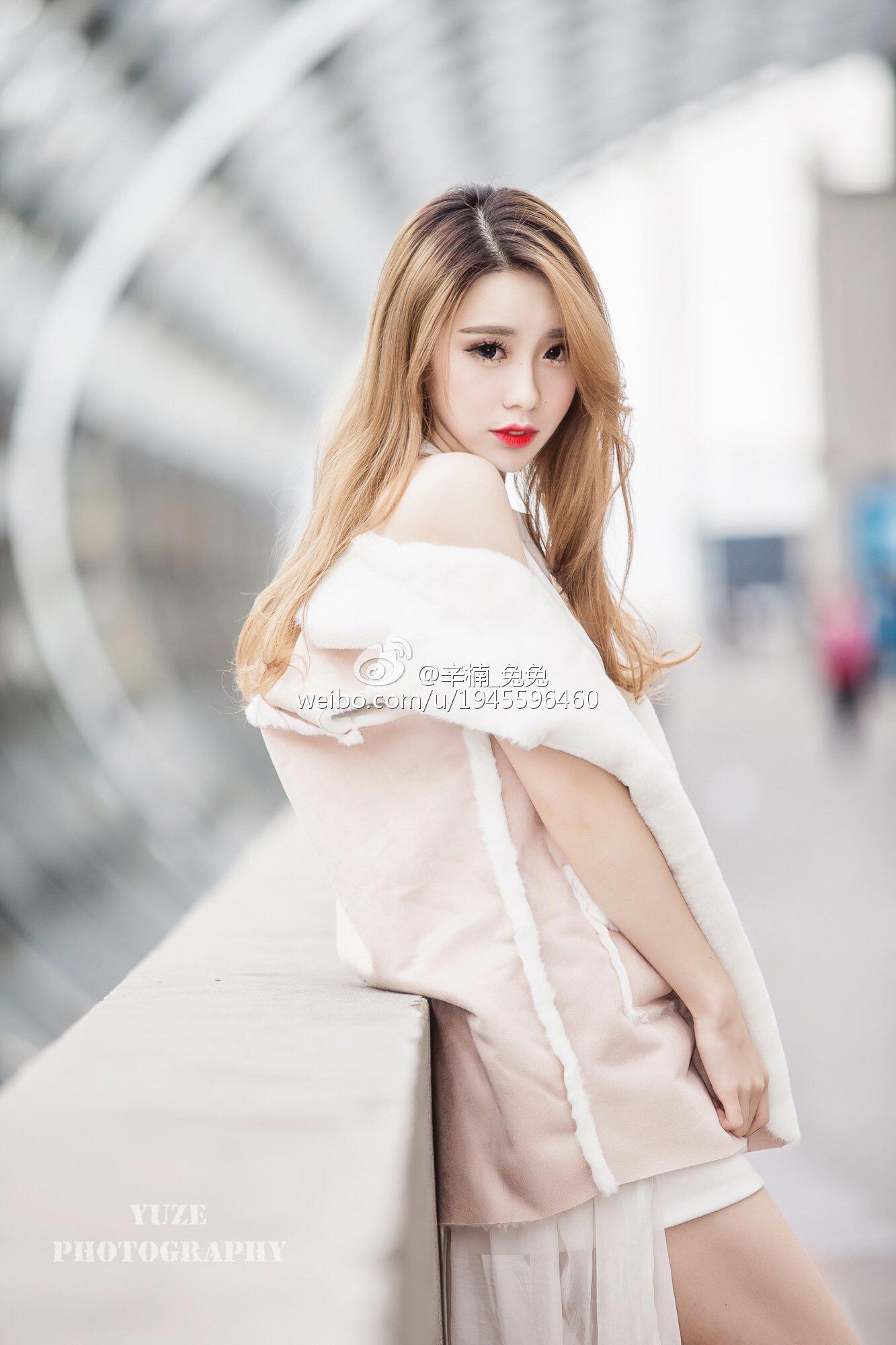 两性刺激故事和离婚女人的激情一夜