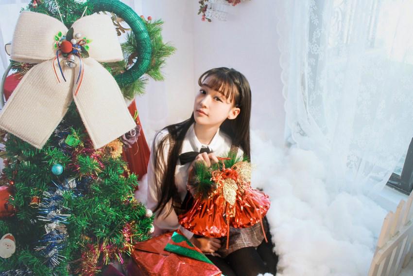 女王的男人 第一章：穿越落水遇美女