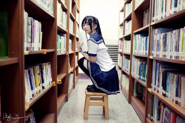 我在他的指尖上到达快感的巅峰