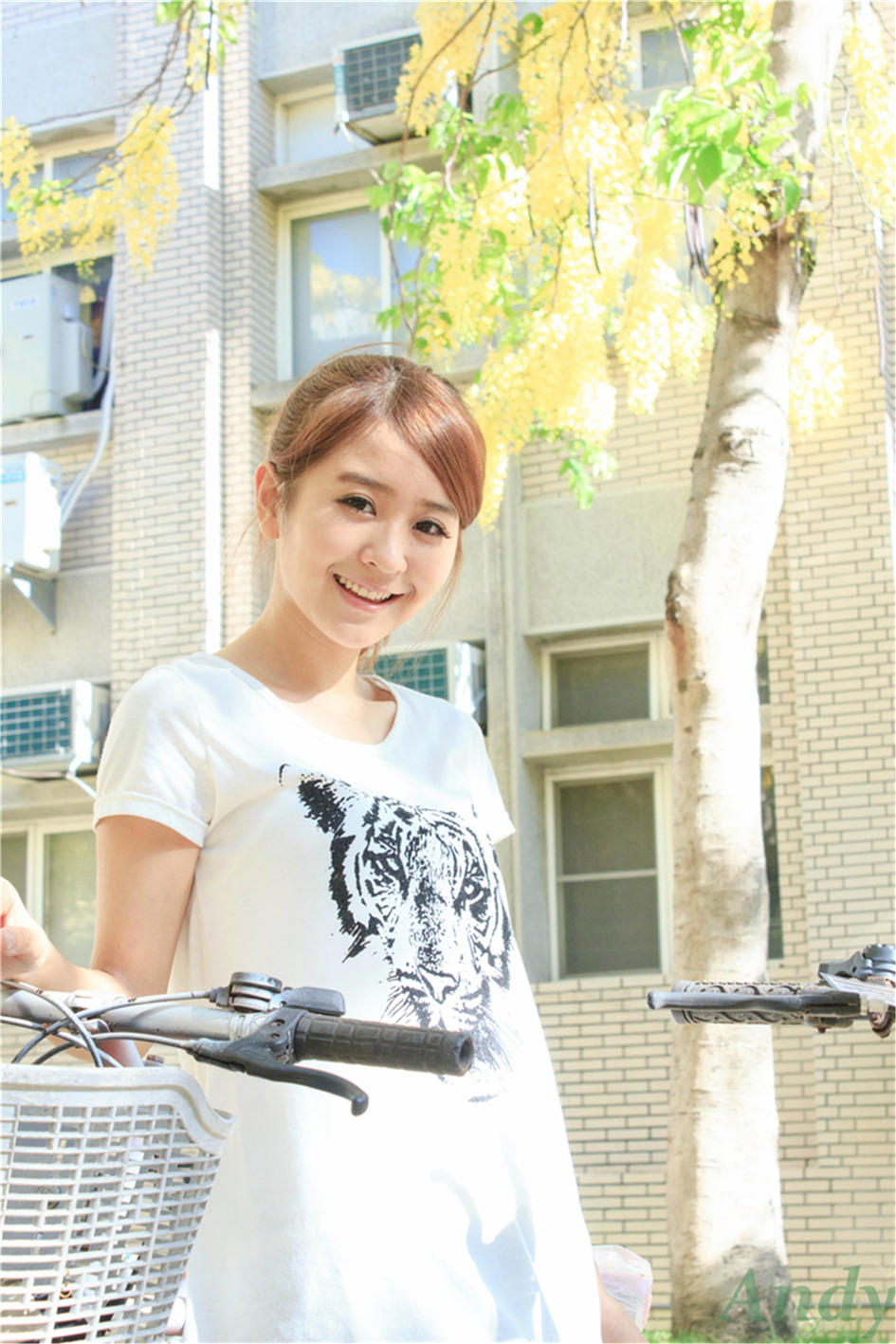 那个雨夜公公在床上欺负我