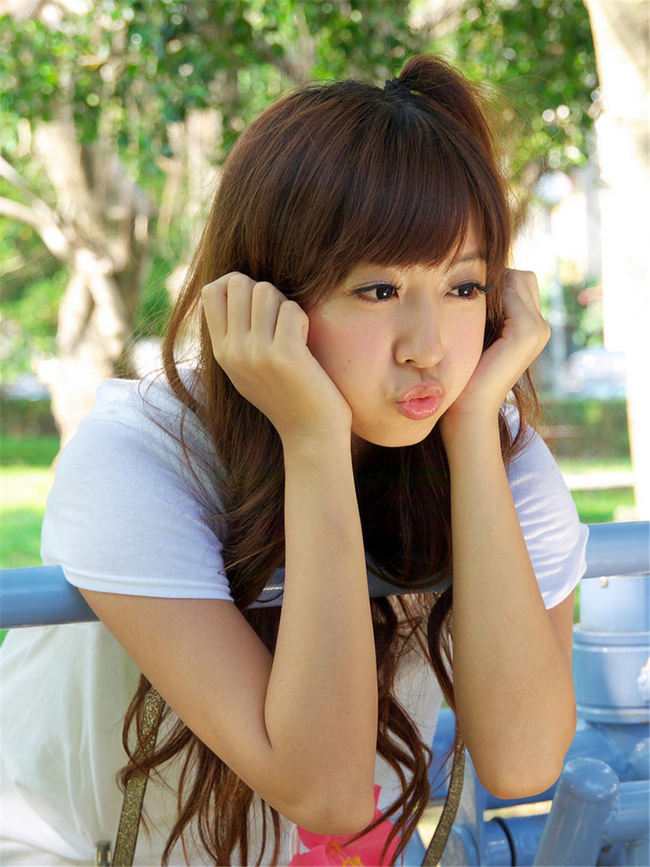 柳岩不照雅照片原图曝光 兽兽柳岩不照雅照片