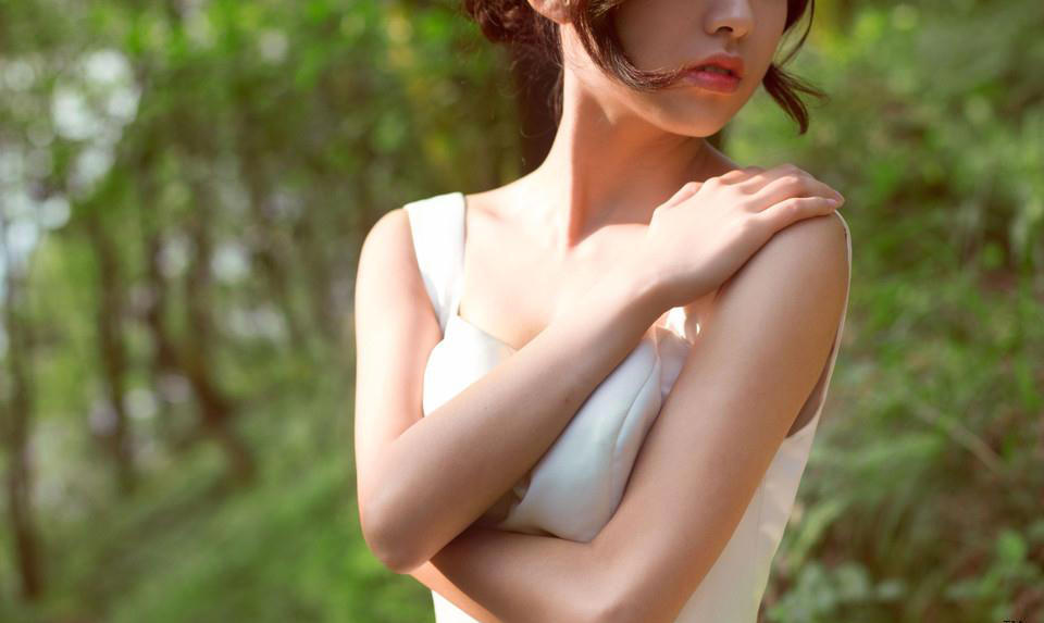 和已婚男人的艳照曝光后,我成了别人眼里的婊子
