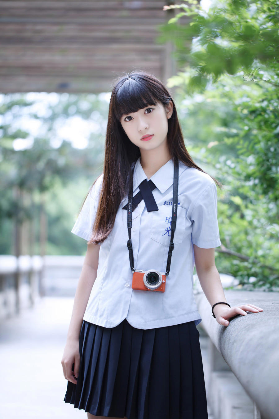 红尘深处,寂寞如花