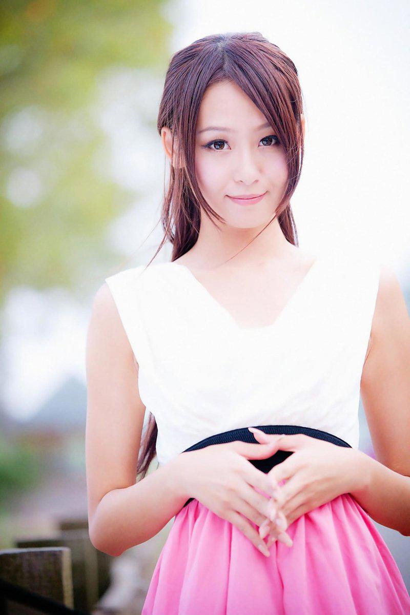 我与漂亮女房客不该发生的性与爱