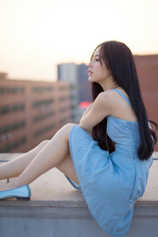 肉丝教师教室诱惑 推油用的是什么油