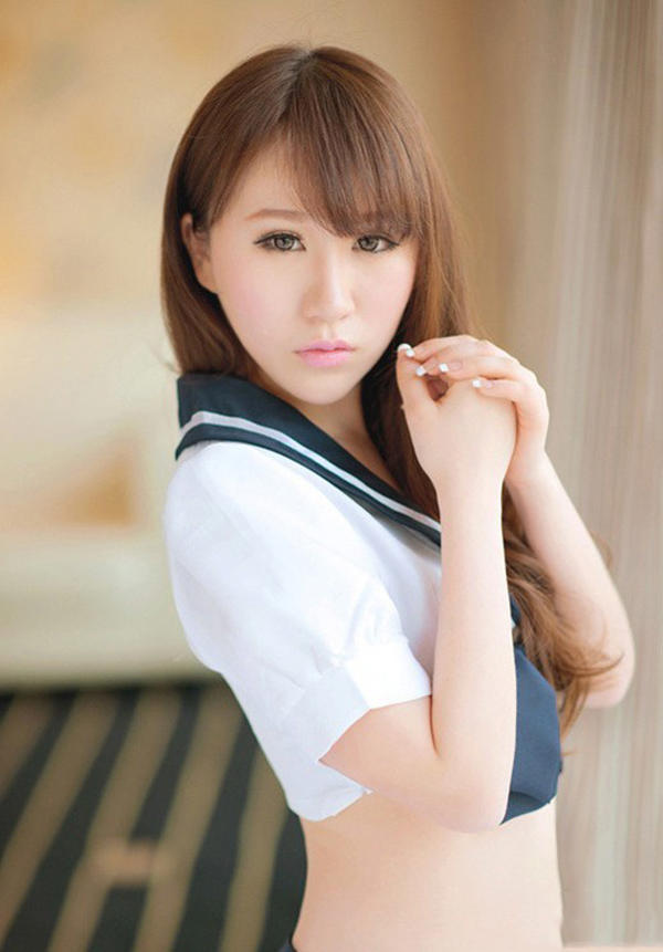 婚外情姐姐幽会找妹妹做替身