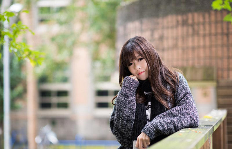 刘瑞琦是跳楼自杀的吗？深航刘瑞琦不雅艳照视频观看 刘瑞琦个人