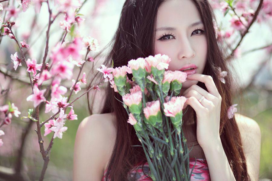苦恋多年的女人突然对我献身