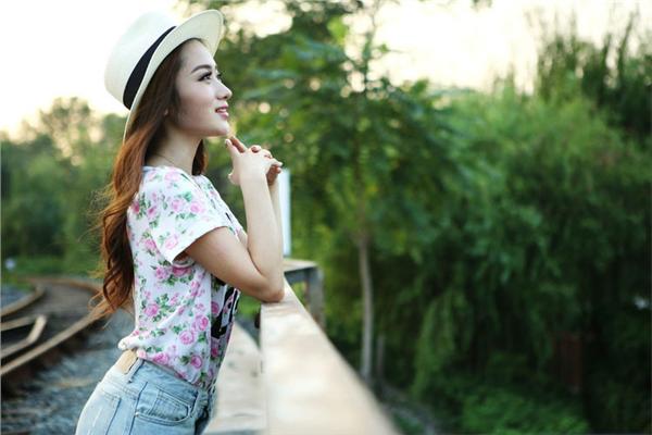 老公出轨被捉奸在床 我该怎么处理