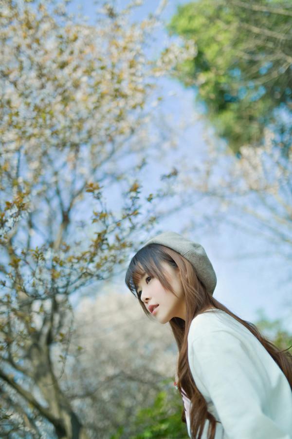 犯错了，女朋友生气了，说什么也要分手，不理我，哄了几天她态度好点了，也接我电话了？