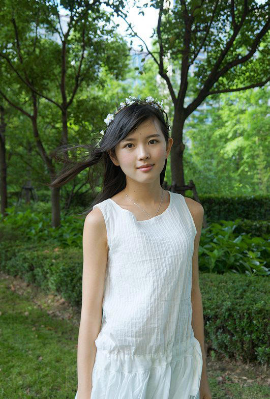 继父开了女儿的嫩苞 甜梦书库狰狞的巨物 女子监狱的男管教