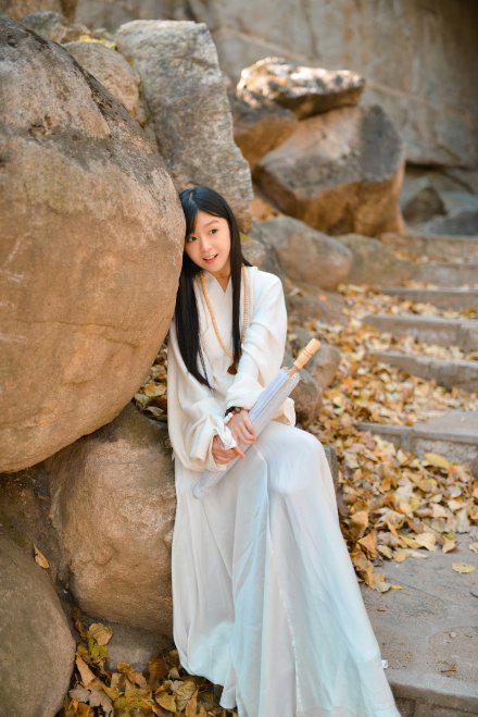 现代社会的性教育远远落后于性早熟