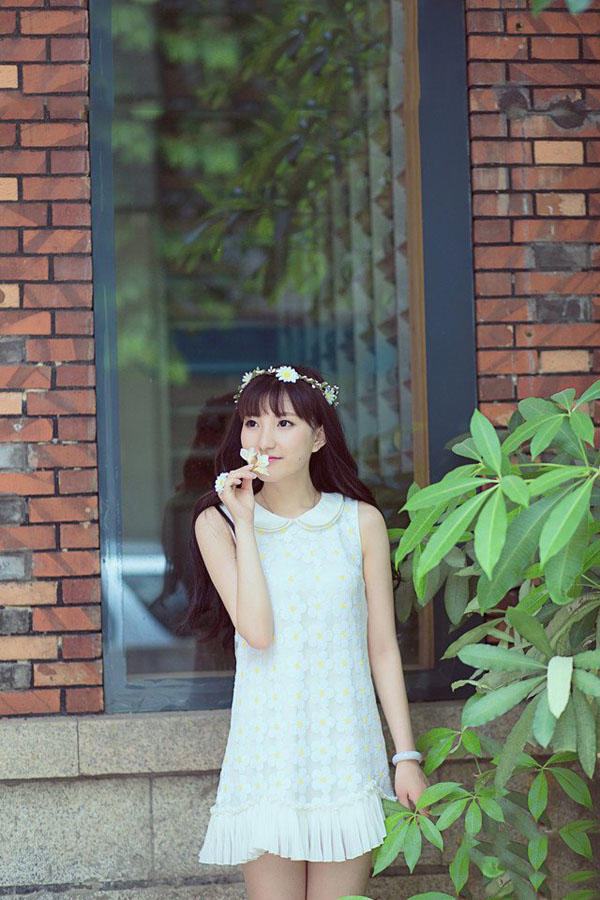 小妖精宝贝你真紧男友 帮儿子解决生理的故事 总裁的巨物缓缓挺进