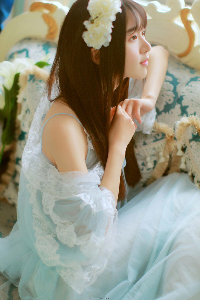 小三用制服诱惑留住我老公身体