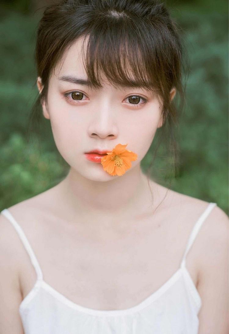 嫁给憨傻智障夫 我成了邻居的嘲笑对象