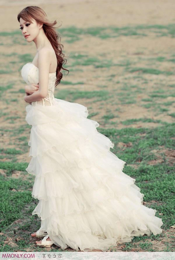 刚洗完澡老公就上来对我乱摸 身体觉得恶心不已