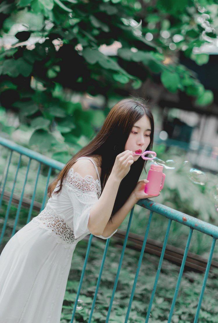 我的合租老婆很风骚 每晚姿势变化万千叫声不断